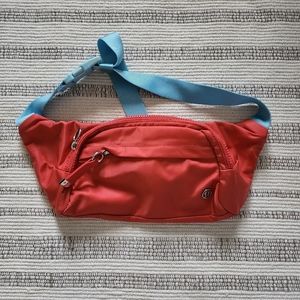Lululemon on the beat belt bag 4.5L